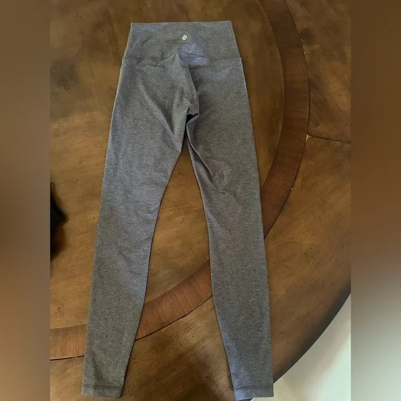 lululemon Align Pant Leggings, size 6, like new! - Picture 2 of 4